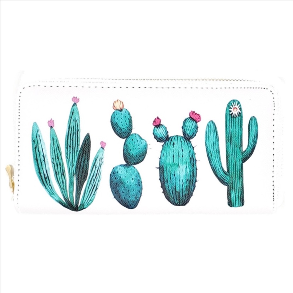 NWT White Cactus supper wallet